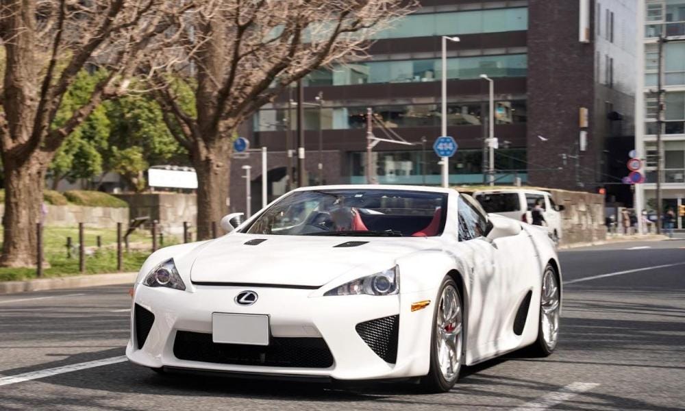 Extremely-rare Lexus LFA Roadster noticed in Japan