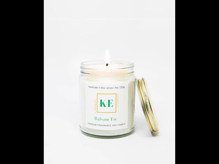 kindred-essence-balsam-fir-soy-candle-for-the-christmas-holidays-1