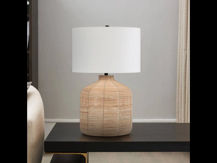 jolina-oversized-rattan-table-lamp-1