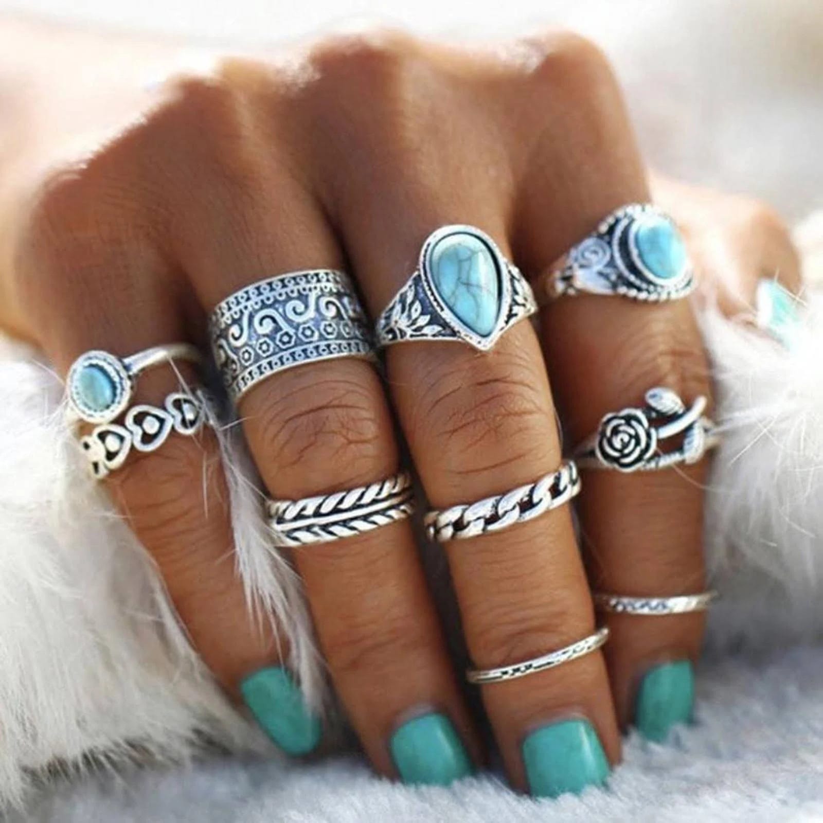 Exquisite 10-piece Vintage Silver Knuckle Ring Set for Women | Image