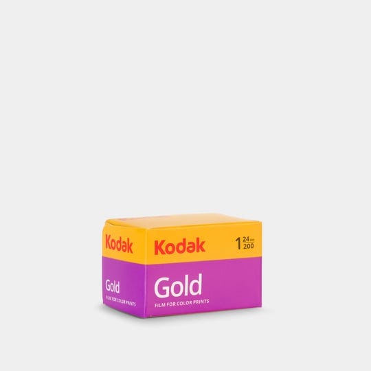 kodak-gold-200-color-35mm-film-24-exposures-1