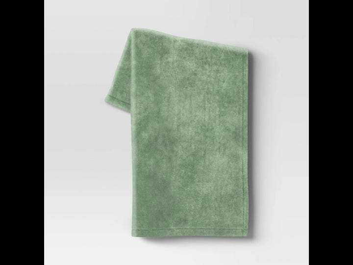 plush-throw-blanket-green-room-essentials-1