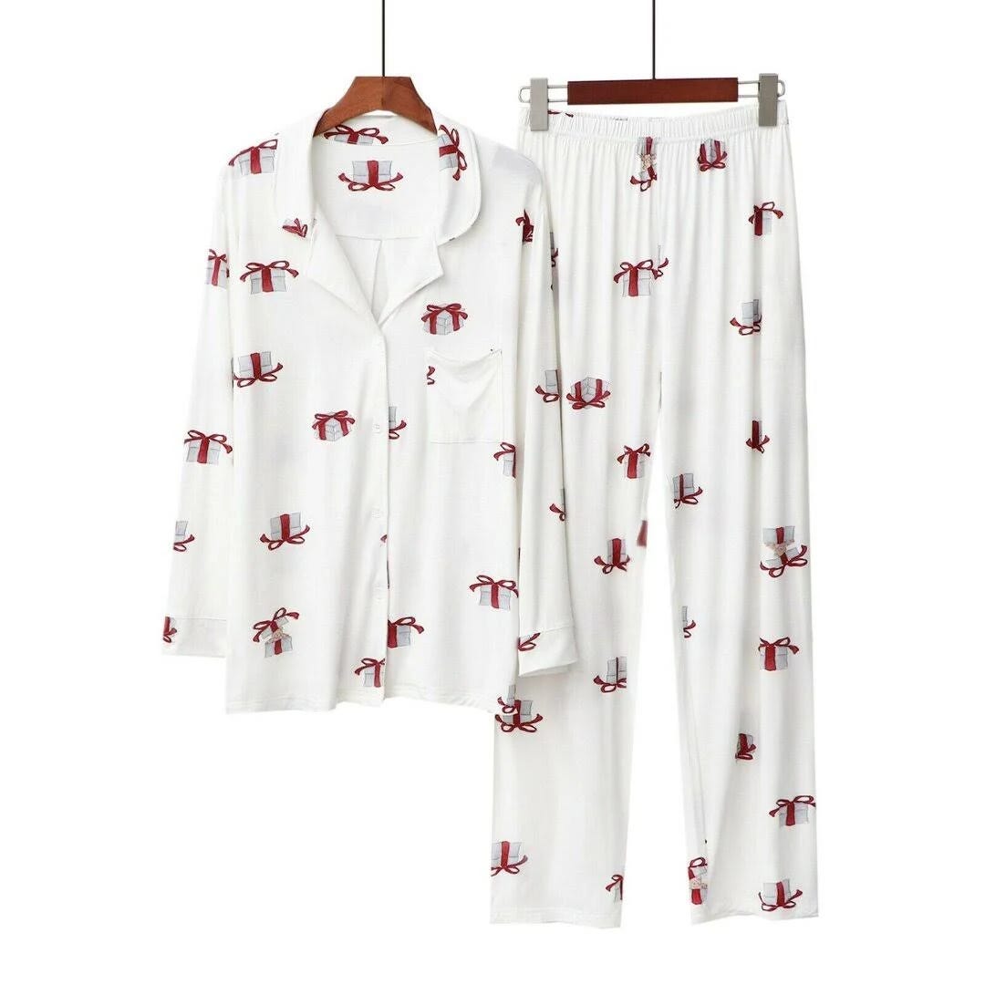 Elegant Women's Printed Pajama Set for Comfortable Sleep | Image