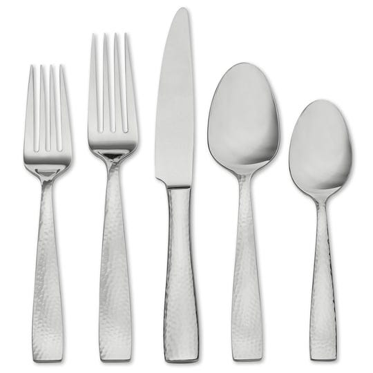 vento-hammered-20-piece-flatware-set-hampton-forge-1