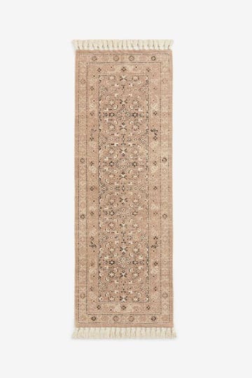 hm-home-patterned-rug-with-fringe-pink-size-28x79-1