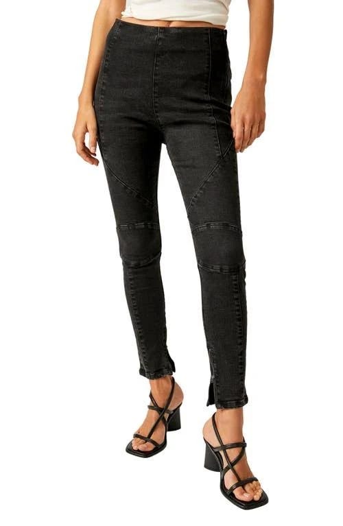 Stylish Moto-Detailed Skinny Jeans in Worn Black | Image