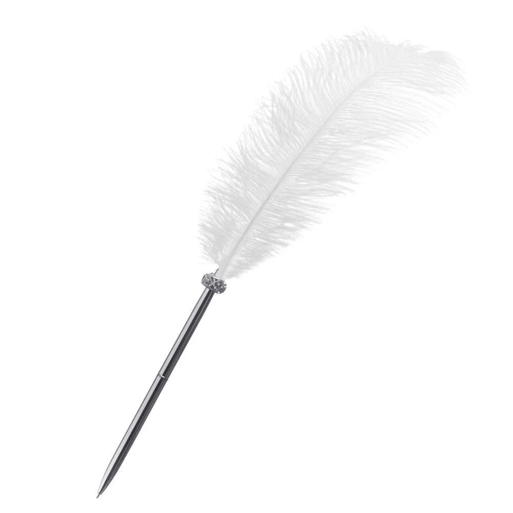 Feather Pen for Weddings: Classy and Unique Signing Accessory | Image
