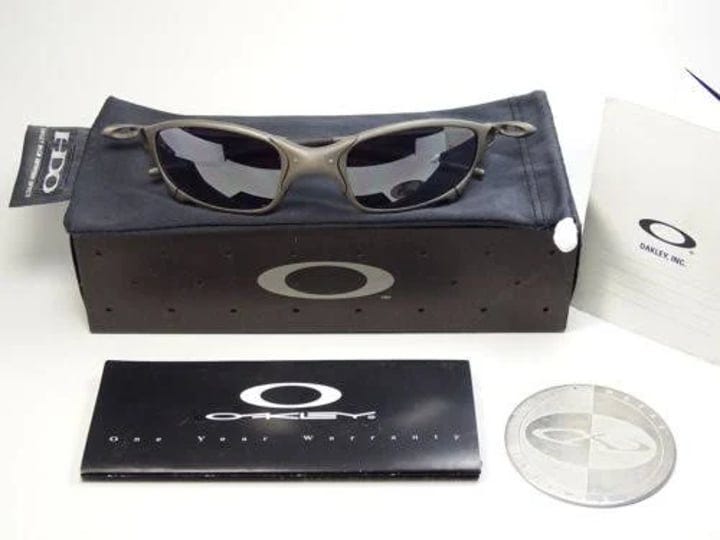 oakley-004011-juliet-grey-rectangle-sunglasses-1