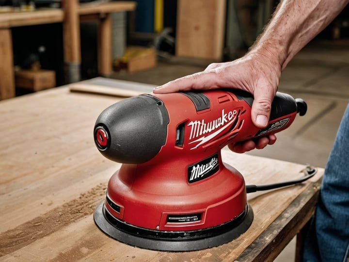 Milwaukee-Sander-6