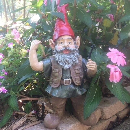fisherman-garden-gnome-1