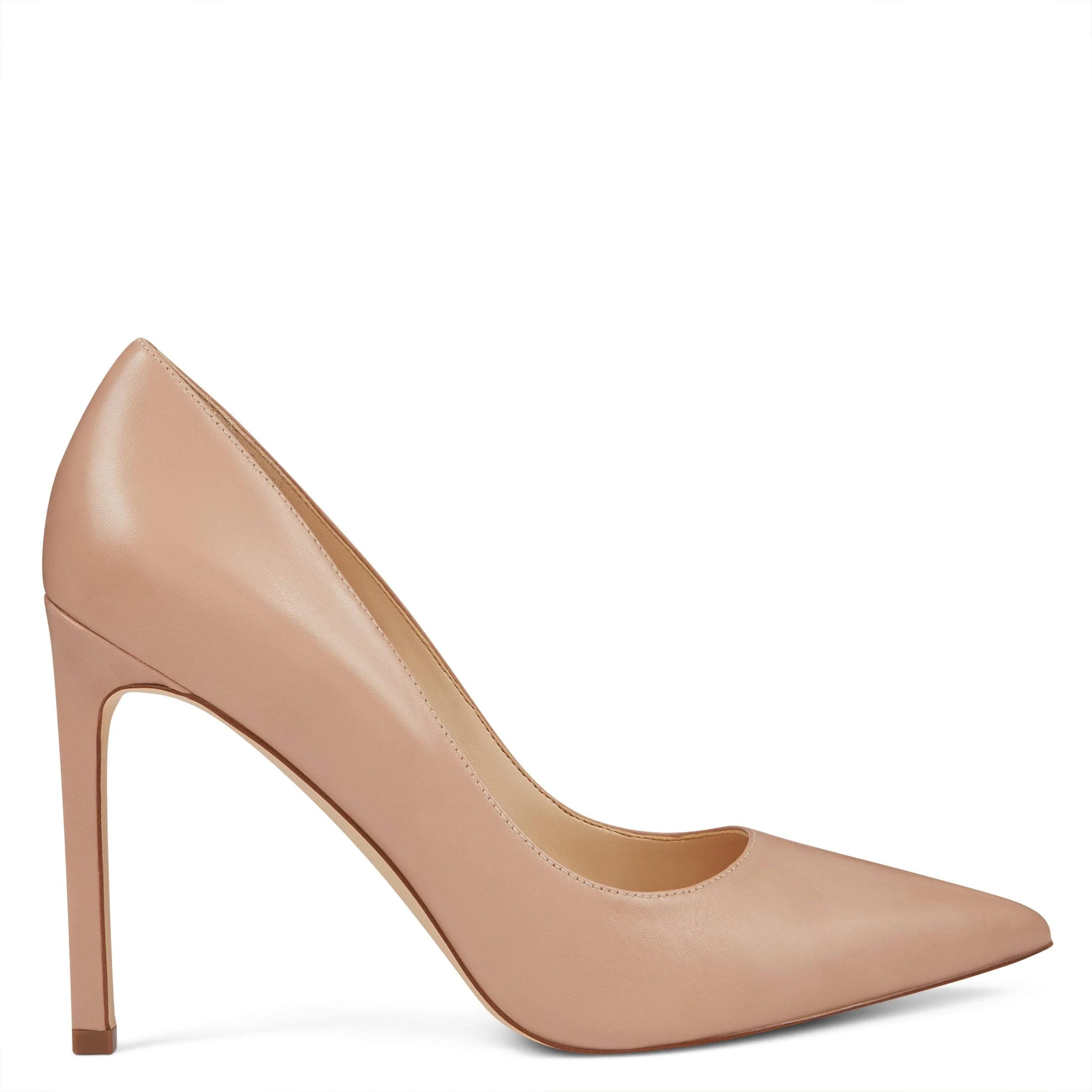 Stylish Pointed-Toe Leather Pump for Women | Image