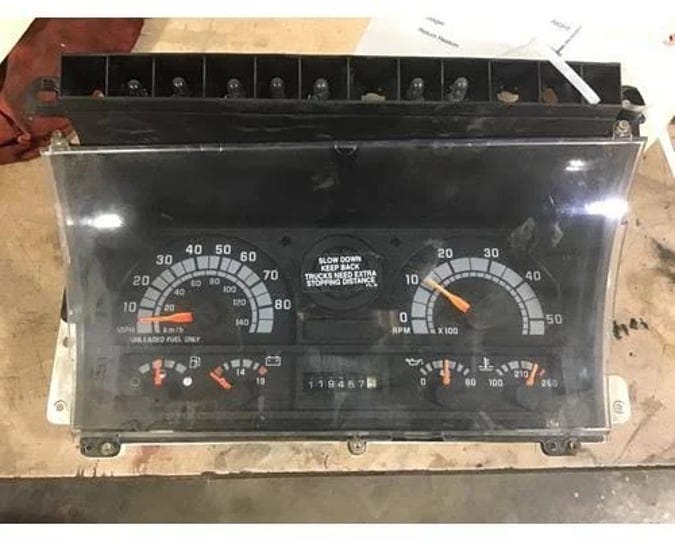 1997-gmc-c7500-gauge-cluster-1