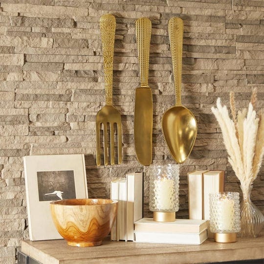 handcrafted-aluminum-3-piece-utensil-wall-decor-accent-set-gold-1