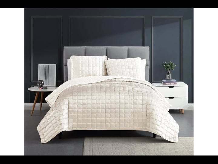 tribeca-living-florence-velvet-oversized-solid-quilt-set-queen-white-1