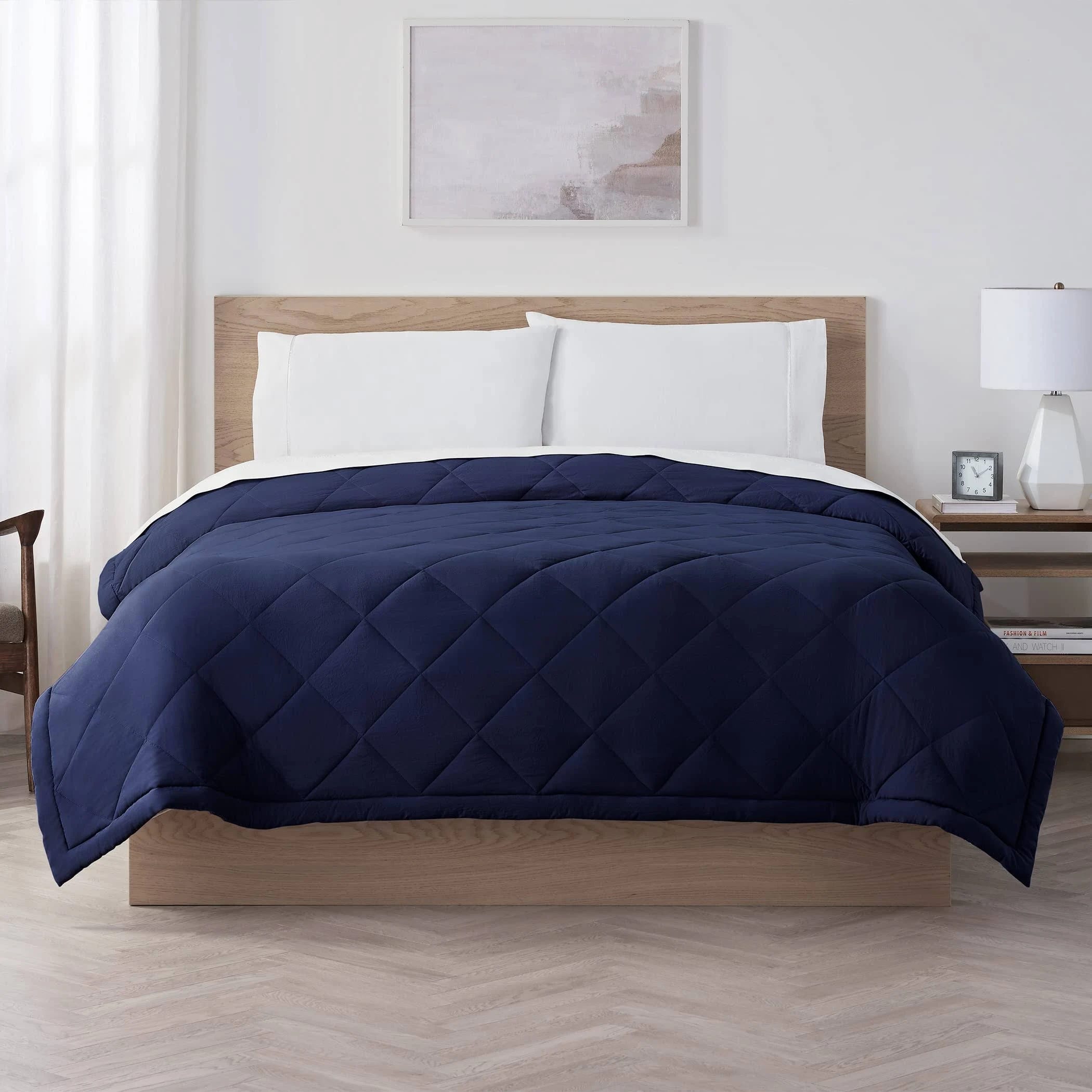Pre-Washed, Cooling King Size Sleep Blanket - Serta Super Soft | Image
