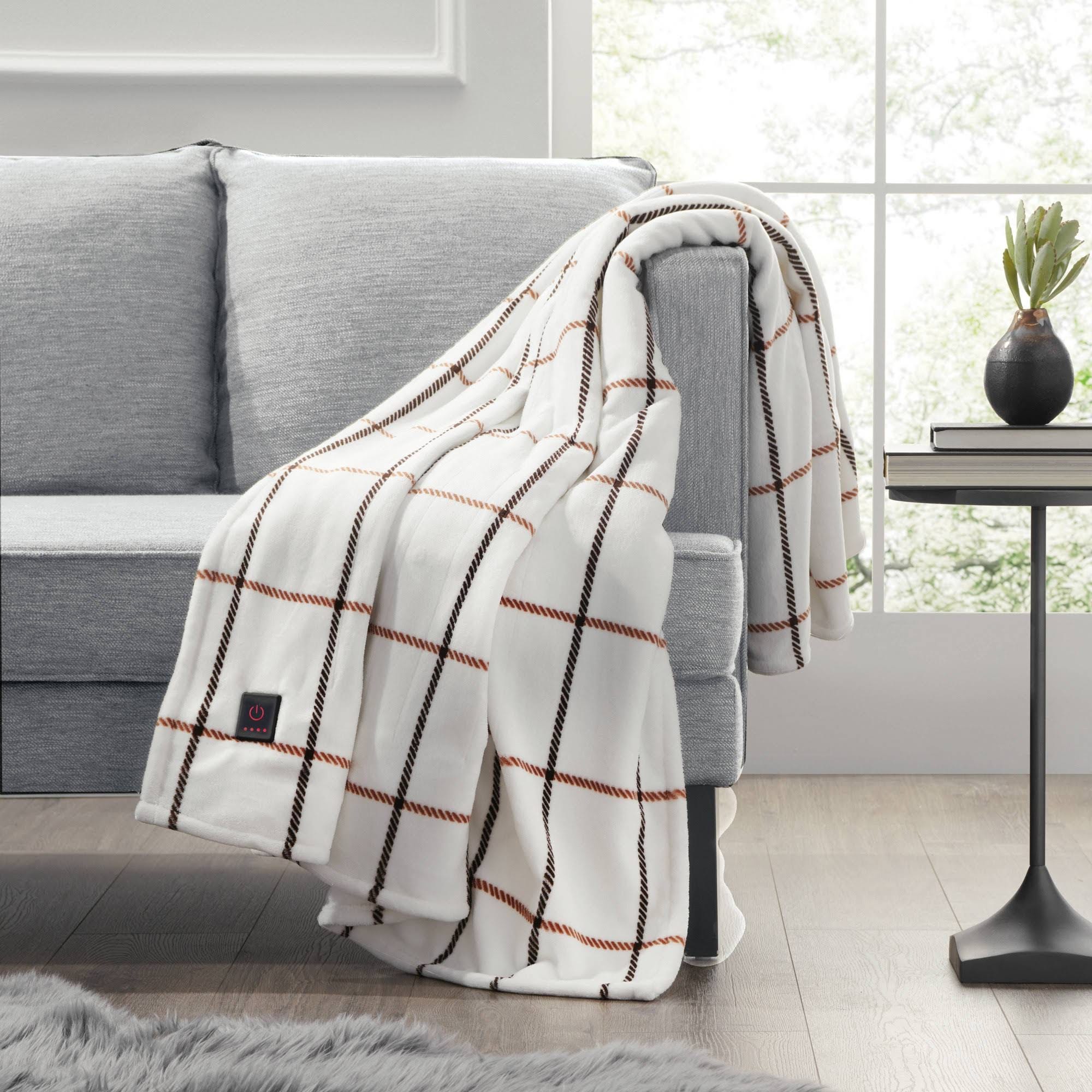 Brookstone Cozy Heated Throw Blanket - Warmth and Comfort | Image