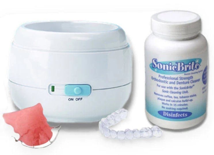 sonicbrite-high-intensity-dental-cleaning-powder-freshen-your-dentures-retainers-night-guards-and-al-1