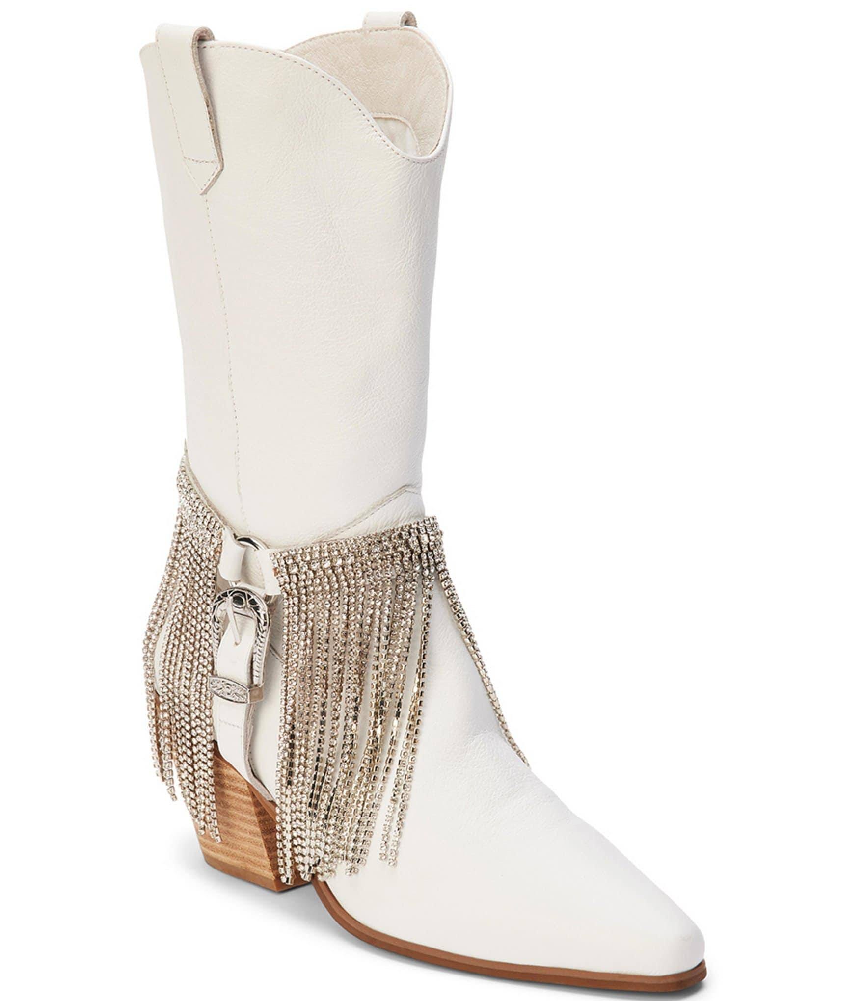 Stylish Western-Inspired White Pointed Toe Boots with Fringe Detailing | Image