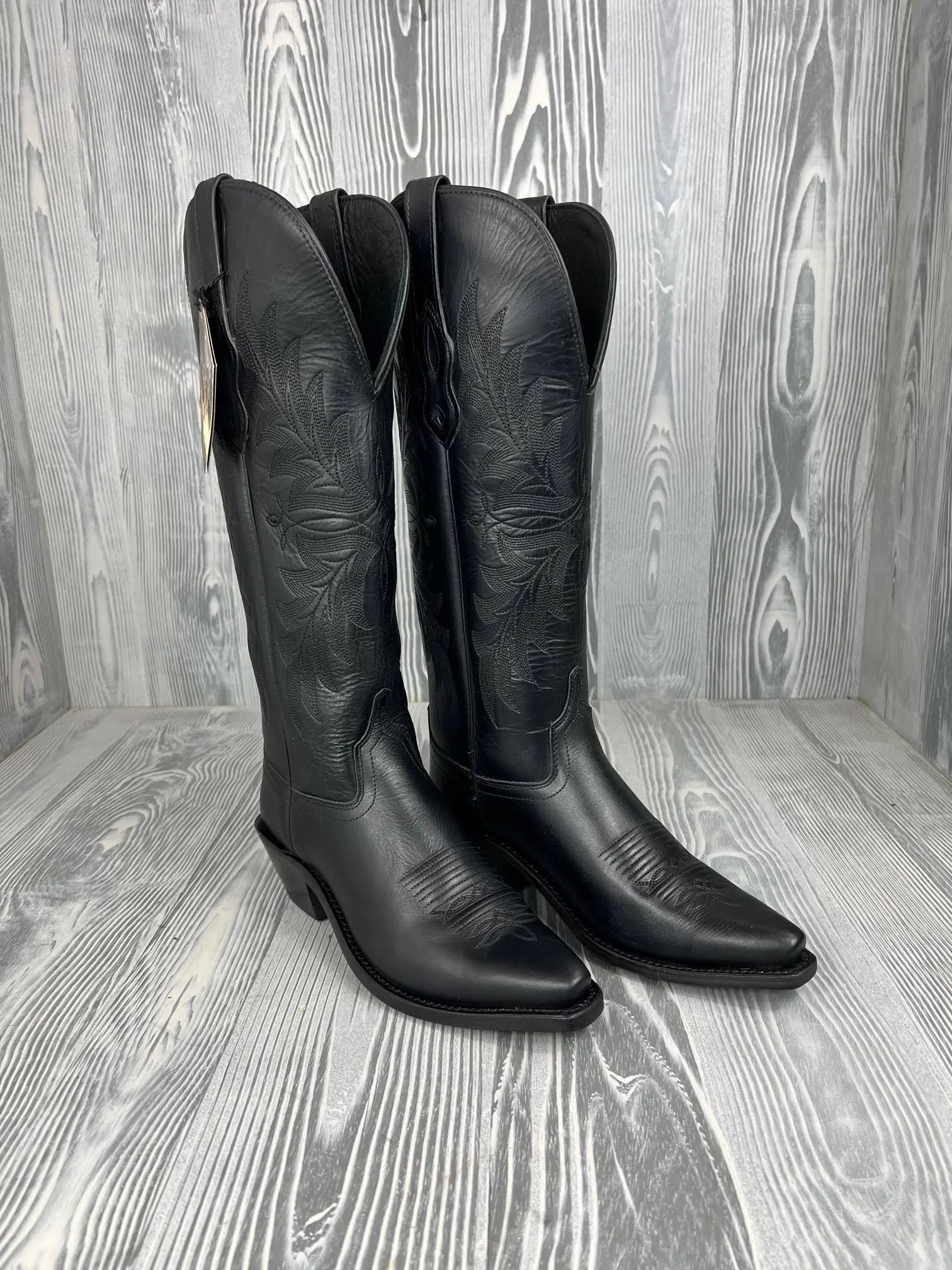 Authentic Leather Black Cowgirl Boots - Stylish and Comfortable | Image