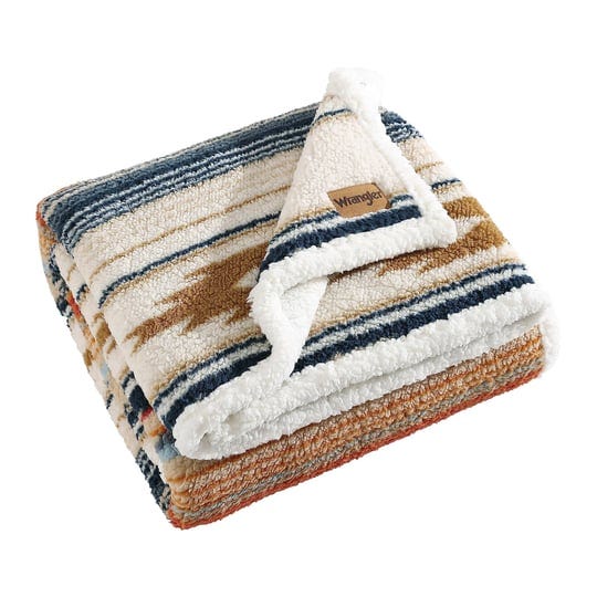 wrangler-coyote-sands-beige-sherpa-60x50-throw-blanket-1