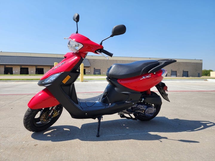 rps-hampton-50cc-yamaha-clone-automatic-scooter-the-most-powerful-50cc-on-the-market-1