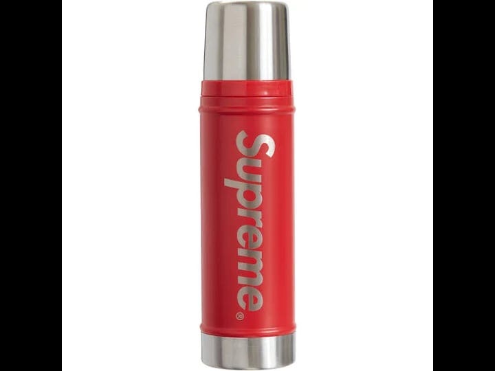 supreme-stanley-20-oz-vacuum-insulated-bottle-red-1