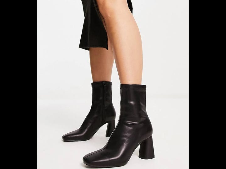 stradivarius-wide-fit-mid-heel-sock-boot-in-black-1