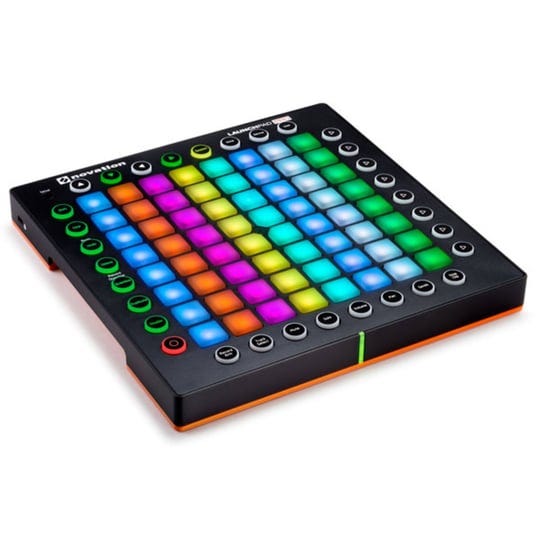 novation-launchpad-pro-midi-pad-controller-1