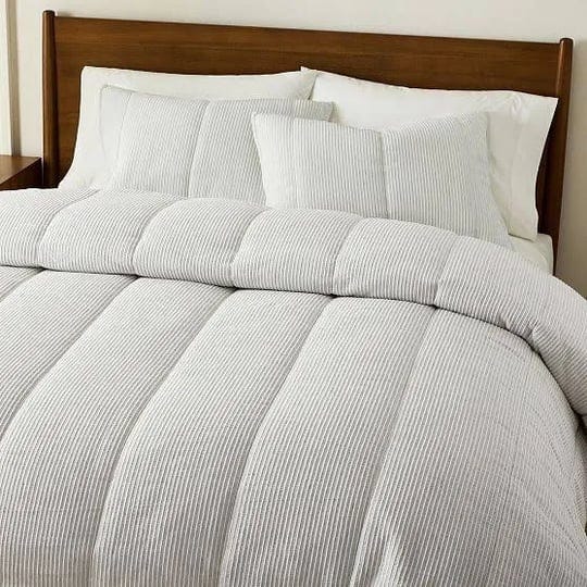 heathered-linear-twin-twin-xl-comforter-heathered-gray-west-elm-1