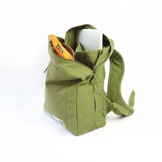 earth-backpack-olive-green-1