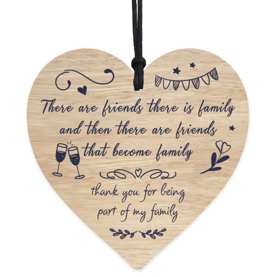 friends-that-are-family-wooden-heart-plaque-friend-gifts-for-women-new-girl-merchandise-friends-fore-1