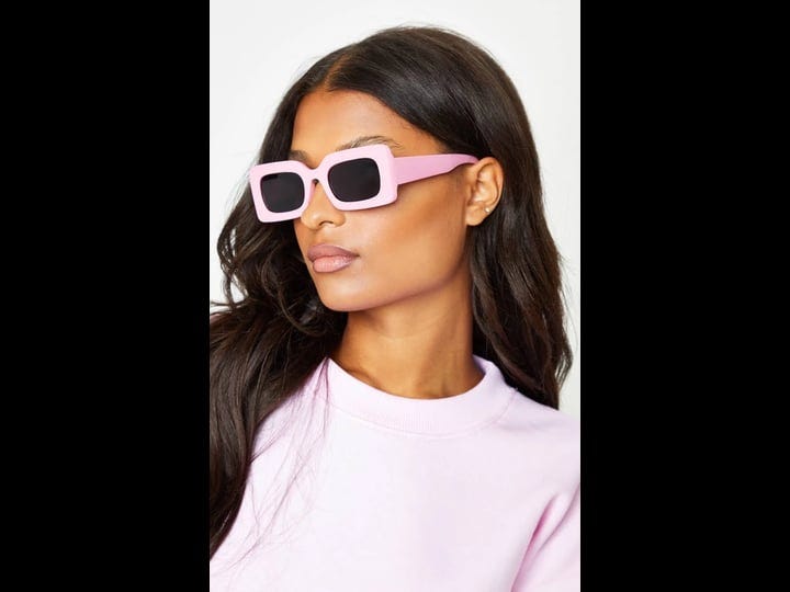 womens-pink-lens-chunky-square-frame-sunglasses-1