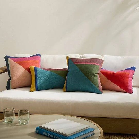 outdoor-split-colorblock-pillow-20x20-lagoon-west-elm-1