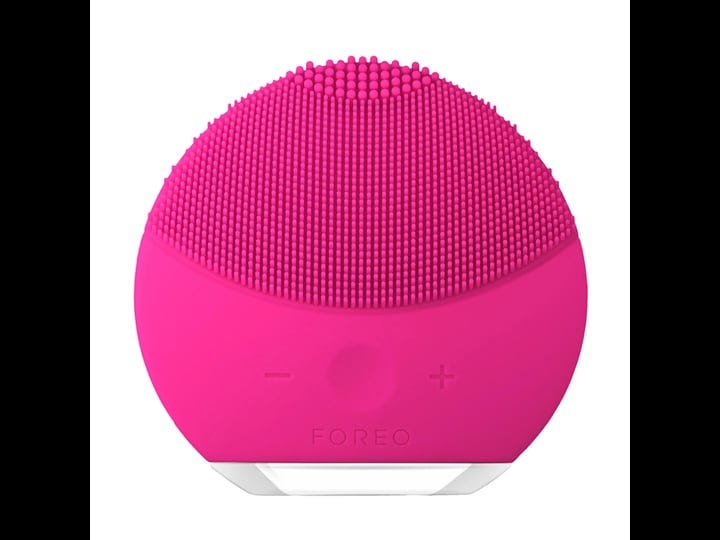 foreo-luna-mini-2-facial-cleansing-brush-for-all-skin-types-fuchsia-1