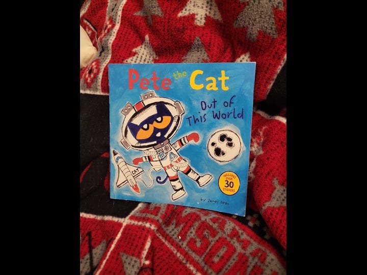 pete-the-cat-out-of-this-world-book-1