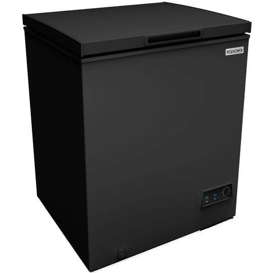 igloo-21-89-in-w-5-0-cu-ft-manual-defrost-chest-freezer-in-black-1