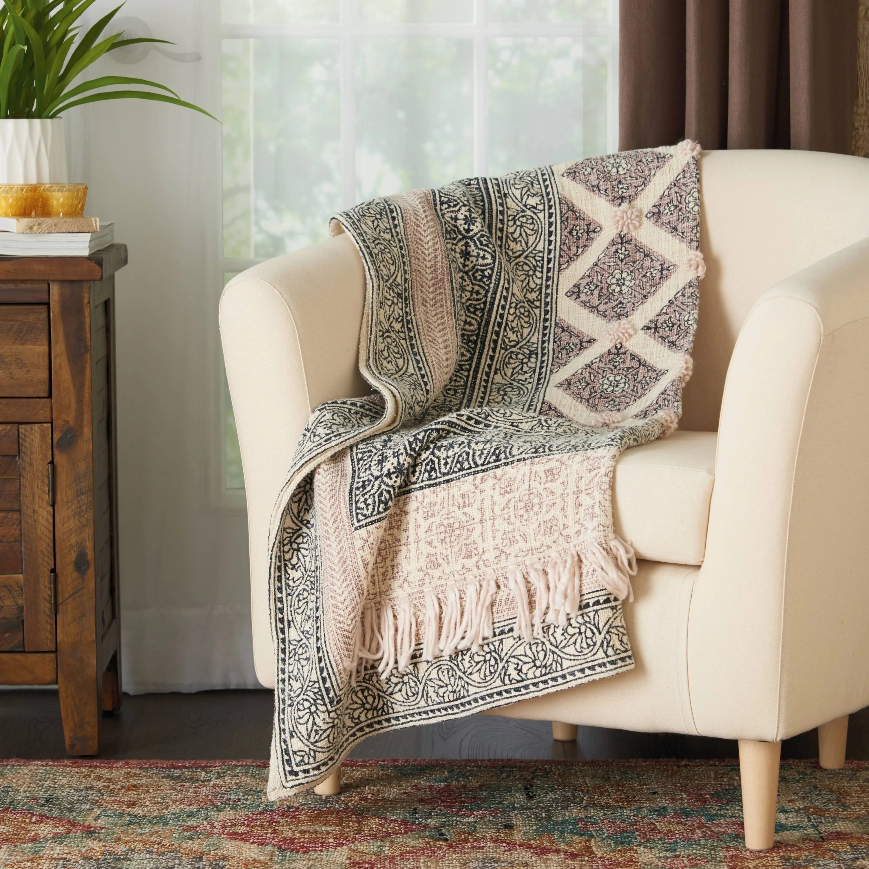 Mina Victory Floral Decorative Throw, Natural 100% Cotton Blanket with Botanical Pattern and Tassel Detail | Image