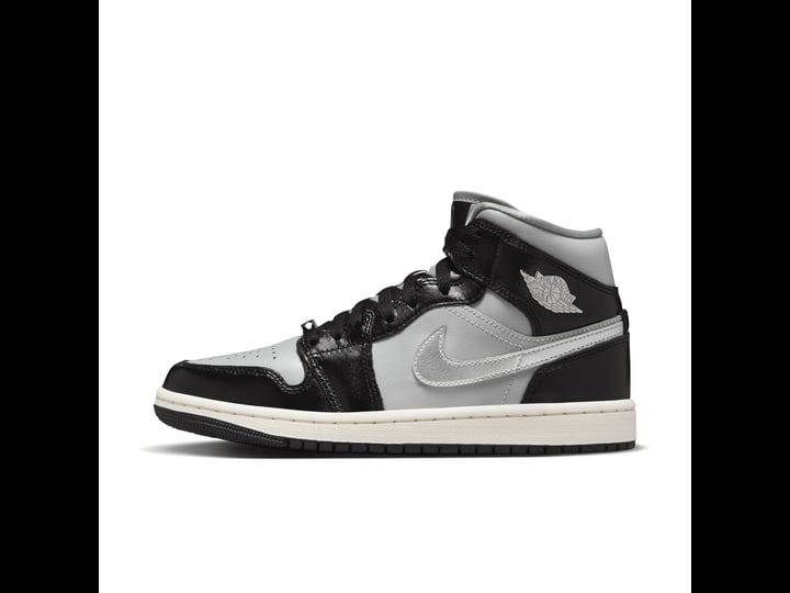 womens-air-jordan-1-mid-se-shoes-in-black-size-5-fb9892-3