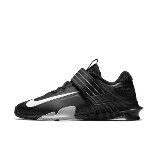 nike-savaleos-black-white-1