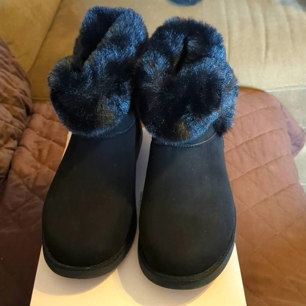 Faux Fur-Lined Winter Boots with Pull-On Design | Image