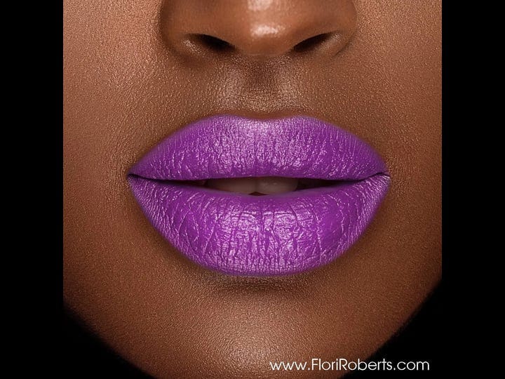 flori-roberts-luxury-lipstick-va-va-violet-1