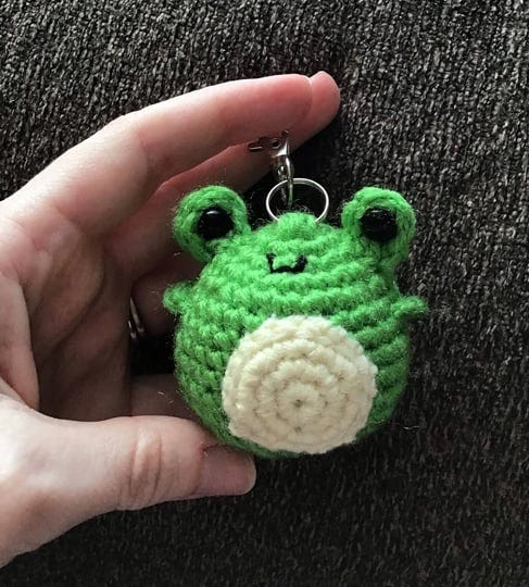 primitivepetsss-little-frog-handmade-crochet-amigurumi-stuffed-toy-keychain-option-now-available-in--1