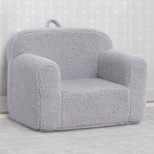 delta-children-cozee-sherpa-kids-chair-in-grey-1