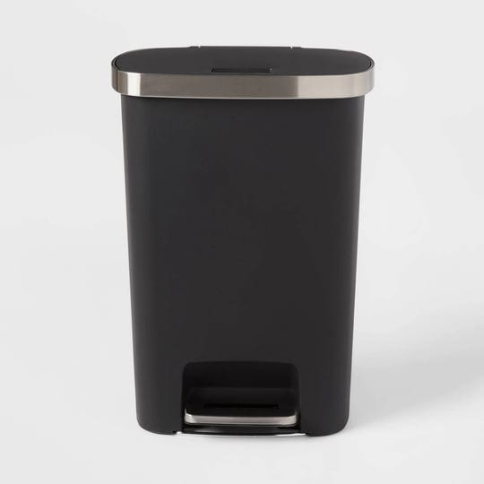 brightroom-new-front-stage-resin-locking-lid-step-trash-can-black-1-each-1
