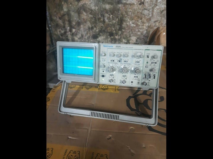 tektronix-2225-oscilloscope-1