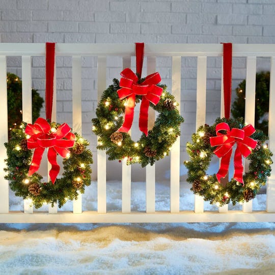 brylanehome-set-of-3-cordless-pre-lit-mini-christmas-wreaths-red-1