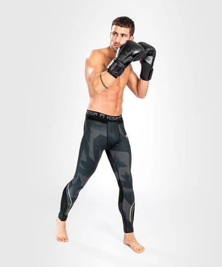 venum-razor-spats-black-gold-l-1