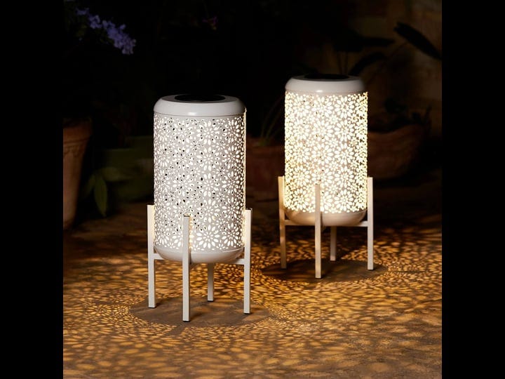 glitzhome-14-25h-set-of-2-white-metal-cutout-flower-pattern-solar-powered-led-outdoor-lantern-with-s-1