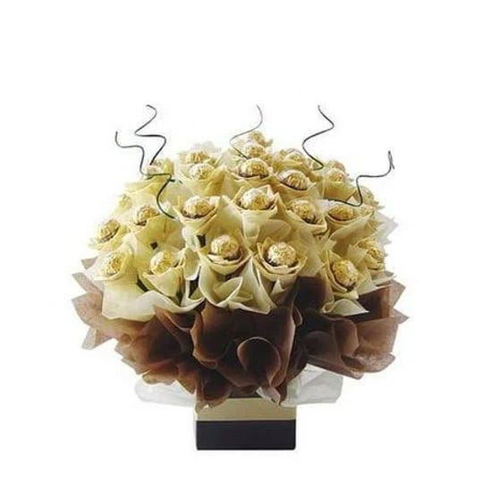 grand-delights-ferrero-rocher-chocolate-candy-bouquet-1