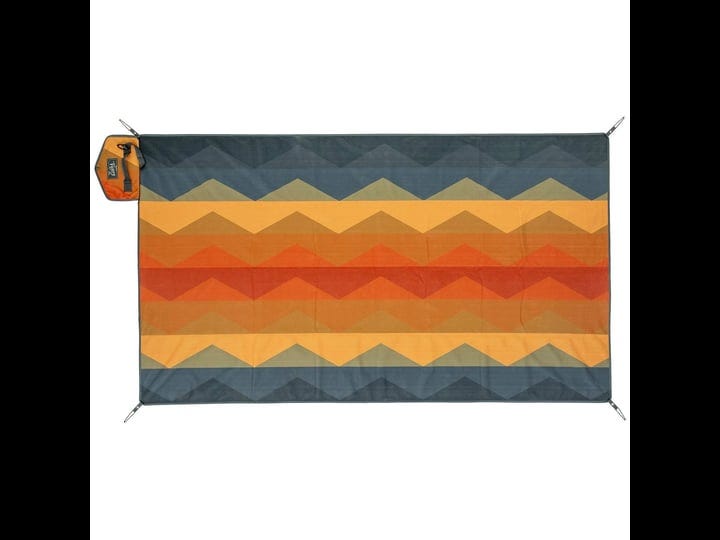 nemo-victory-patio-blanket-fortress-mirage-medium-1